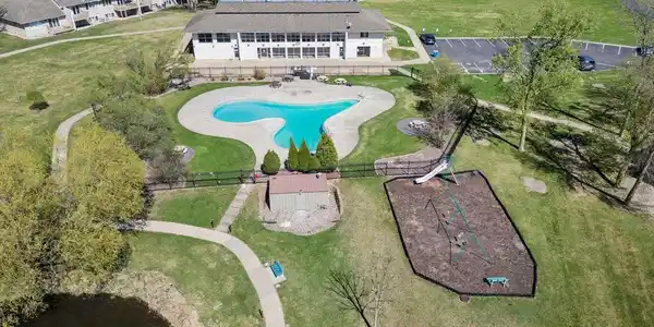 4465 Trenton Lane N