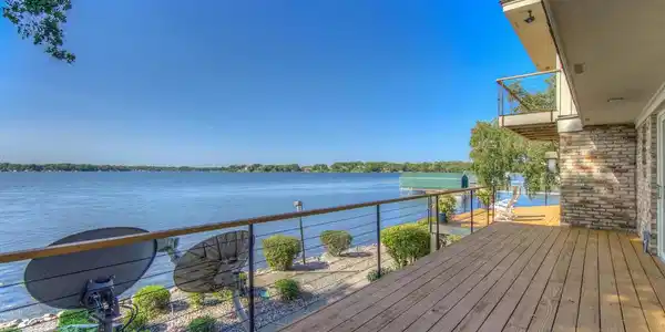 2605 Northshore Dr.