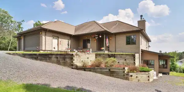 10124 Timberwolf Trail