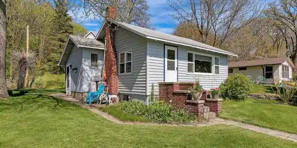 7460 36th Street NE