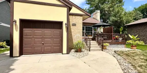 207 Lake