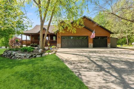 9565 187th Street N