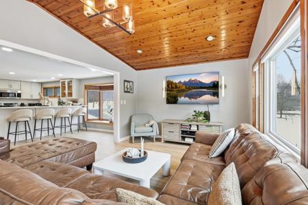 16919 Cottage Grove Avenue