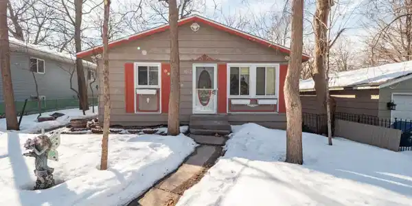 3017 Longfellow Road