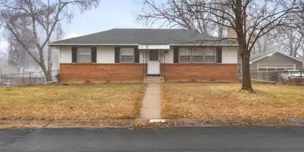 7676 Bacon Drive NE