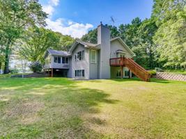 447 Highway 95 NE