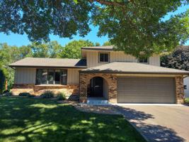 6640 Edgemont N