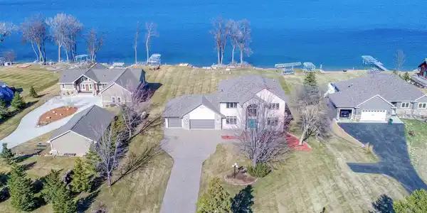 6835 County Road 11 NE