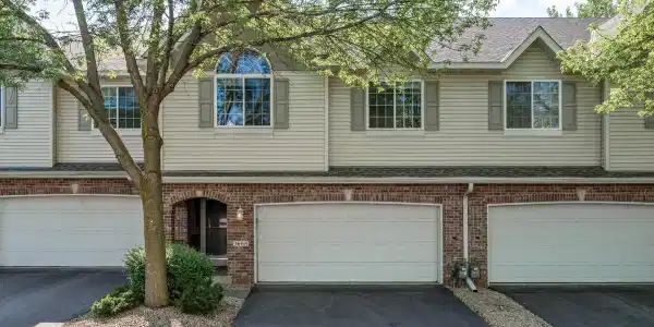3664 Fox Tail Trail NW