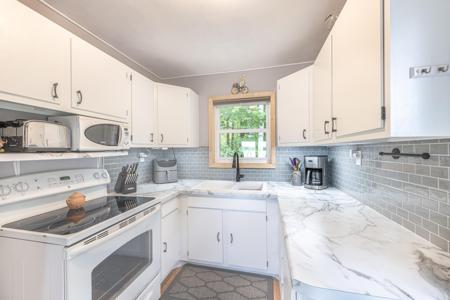 4521 Coyote NE