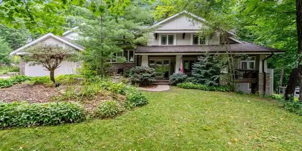 5490 Ridgewood Cove