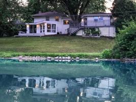8825 Penn Lake