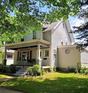 1126 Argyle