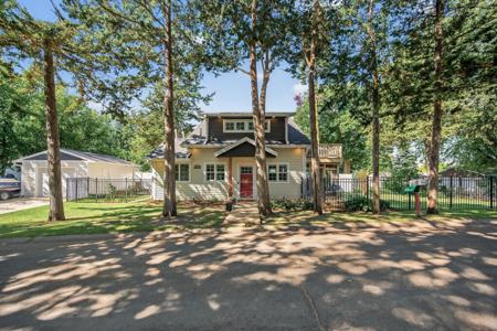 16560 Dunkirk Avenue SW