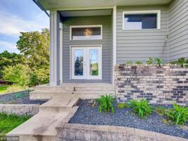 1070 Briar Glen