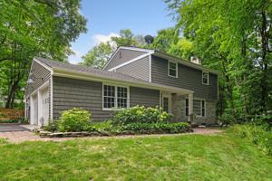 27915 Woodside