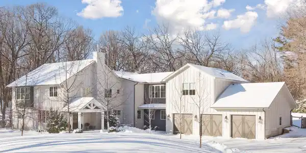 19020 Minnetonka Boulevard
