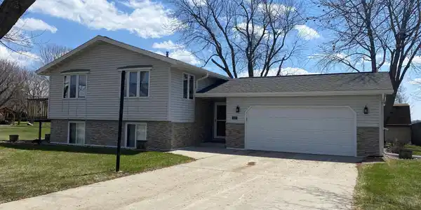 1137 Lexington