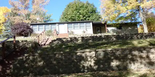130 Pleasant View