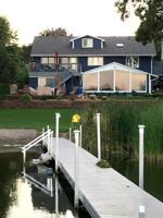 5735 S Linwood Drive NE