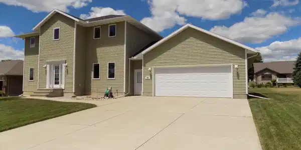 541 Southwind