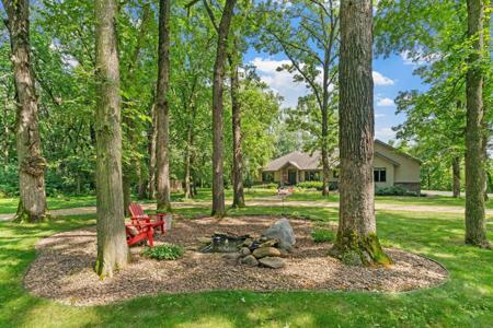 6 Deer Ridge Road