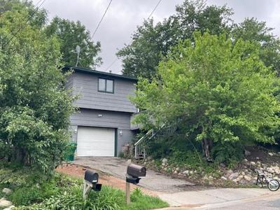 1733 Shorewood Lane