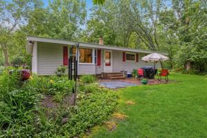 1757 Old Highway 23 W
