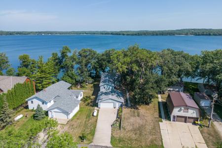 166 South Andrew