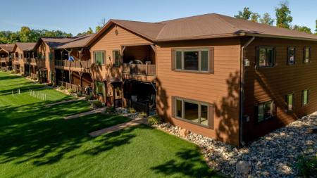 8098 Hawthorn Trail NW