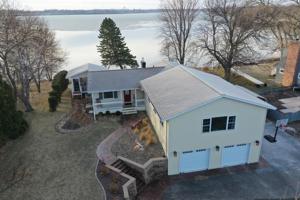 2509 Country Club NE