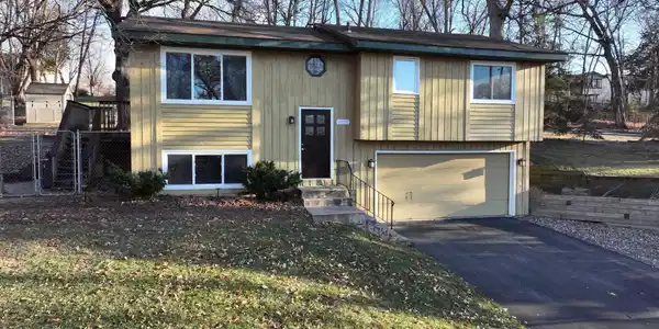 17311 Sunset SW