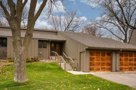 8996 Neill Lake Road