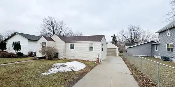 106 11th