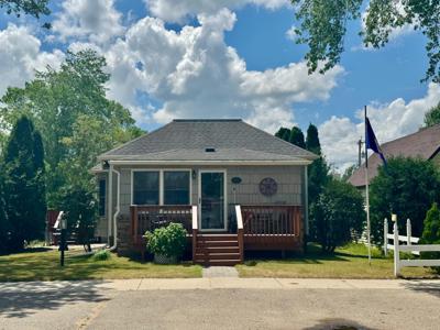 115 Birch Avenue SE