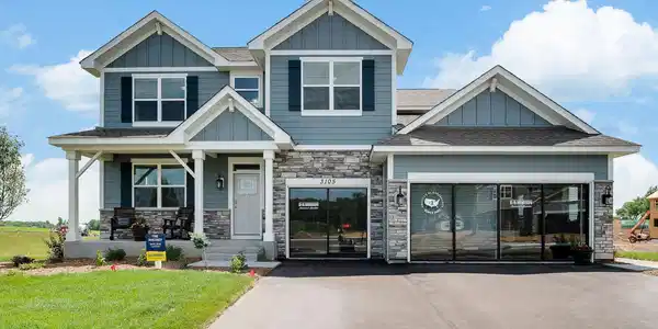 3105 Sunflower NW