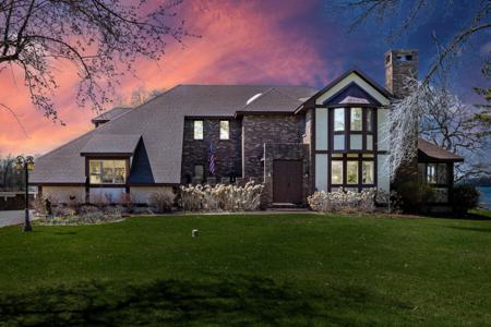 102 Dellwood Avenue