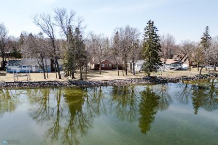 416 Shorewood Drive
