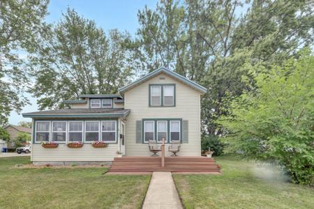 303 N Lakeshore Drive