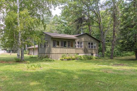 1085 Boxell NE