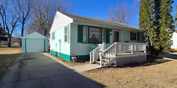 805 Pershing Boulevard