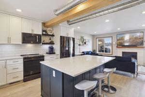 4850 Wilshire