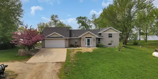 15693 154th NE