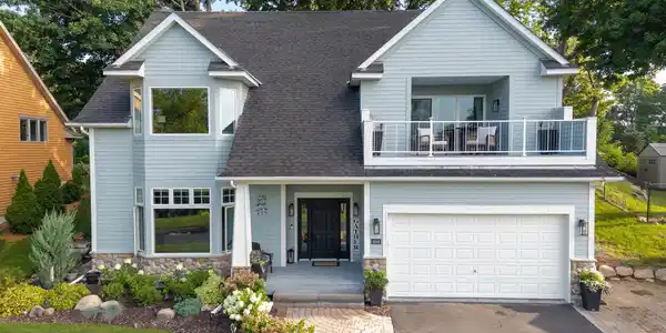 4646 Island View Drive