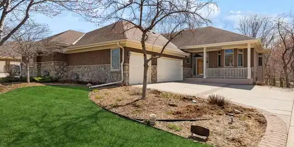 3393 Glynwater NW