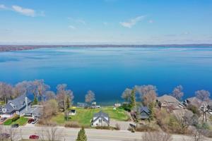 337 Lake S