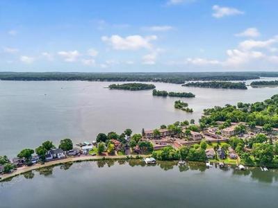 4387 Wilshire Boulevard