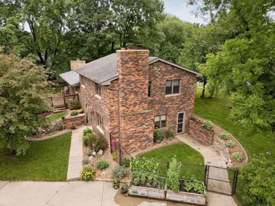 2234 Bluebird Lane