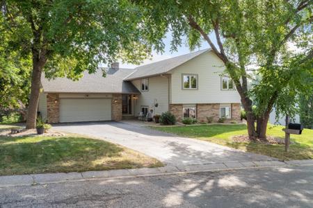 4120 Balsam N