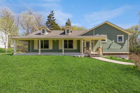 2470 Fairview Lane